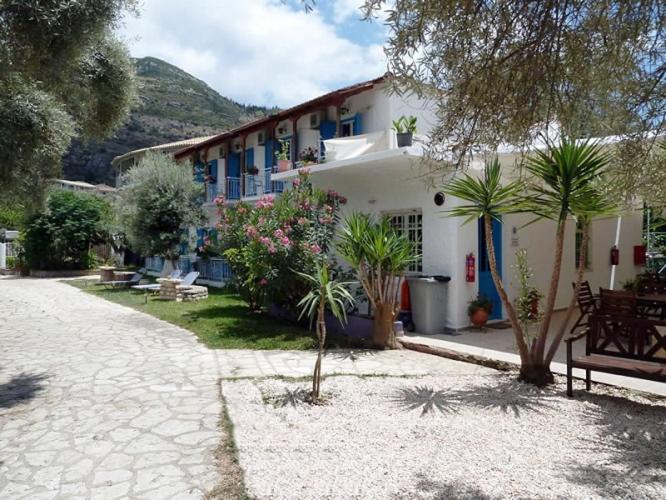 Oceanis Rooms Mikros Gialos Exterior photo